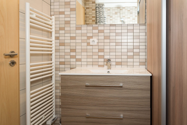 Soldanelles 26 Apartment, Bathroom, Family Getaway