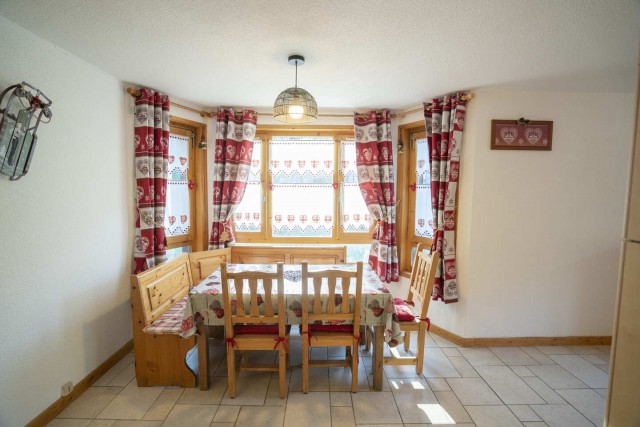 Appartement Val Pierre A4 Table à manger Châtel 74