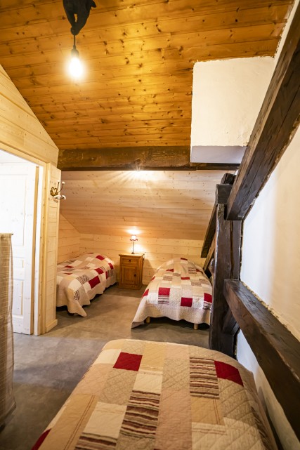Appartement Vieux Four 002, chambre 3 lits simples, Châtel Haute-Savoie