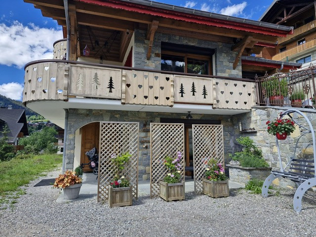 Boule de Neige, terrace, mountain and ski vacation in Châtel