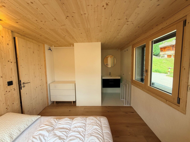 C Emile, Double bedroom with bathroom, Châtel 74390