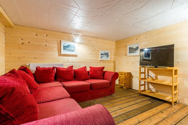 Chalet Alban Petit Châtel TV Room Friends Holidays 