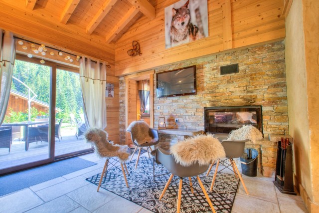 Chalet Anna 16 personnes Châtel Pré-la-Joux coin cheminée