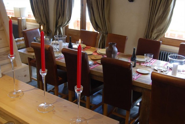 Chalet Barbossine 14 personnes Châtel Petit Châtel salle à manger