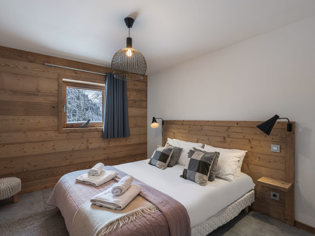 Chalet Bois Colombe Châtel, bedroom 1 double bed, Châtel Mountain Holidays