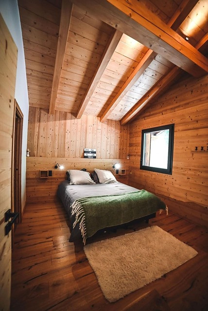 Chalet Bonatti, double room, Châtel vacations summer sun family hiking