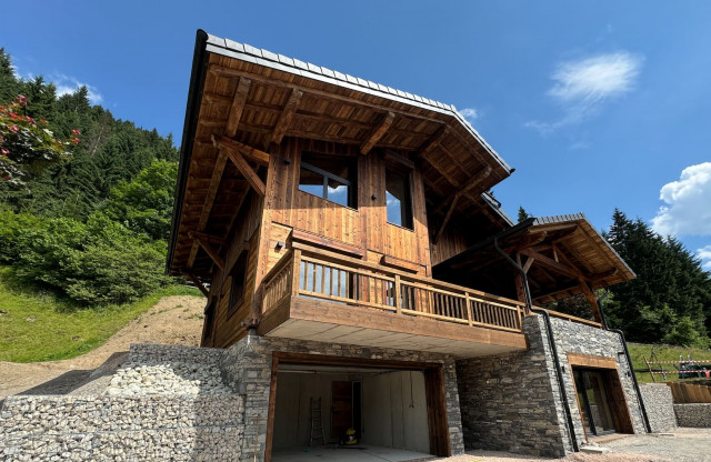 Chalet Bonatti, Chalet from the outside, Chatel