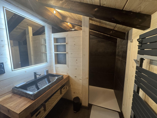 Chalet Cervin, Salle de douche, Raclette 74