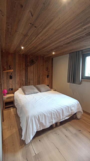 Chalet, double bedroom, Châtel, Haute-Savoie 74390