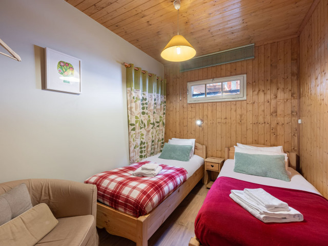 Chalet Chant du Coq, Bedroom 2 single bed, Châtel Reservation