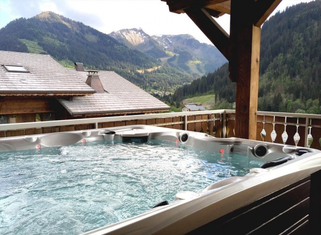 Chalet Chante Bise 14 personnes Béchigne Châtel jacuzzi