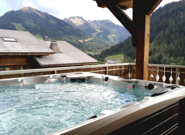 Chalet Chante Bise, Jacuzzi, Châtel Vacances détente