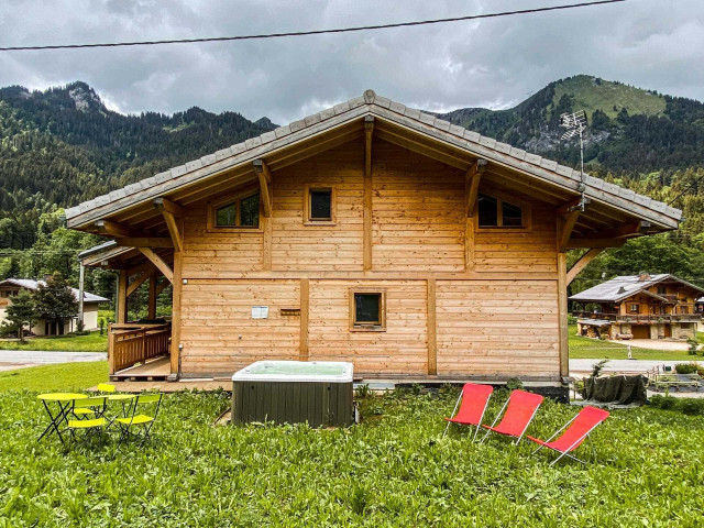 Chalet Ciste La Chapelle d'Abondance, Extérieur et jacuzzi, Vacances Famille Alpes