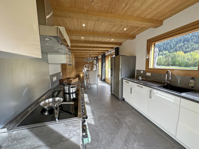 Chalet Cret Beni, Kitchen, Châtel Family Ski 74