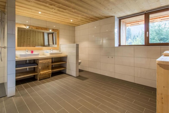 Chalet CREUX DU NANT salle de bain Châtel