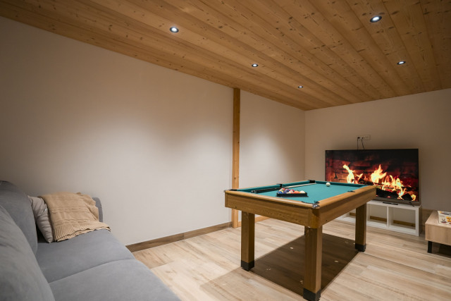 Chalet D'Artagnan, pool table, Châtel Rental Accomodation