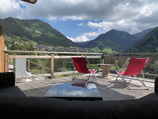 Chalet Entre Vous, terrasse été, Châtel Vacances Montagne