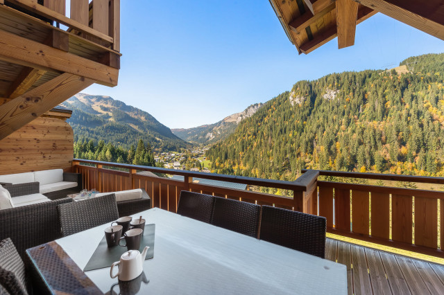 Chalet Etringa, Balcony with mountain view, Châtel Mountain 74