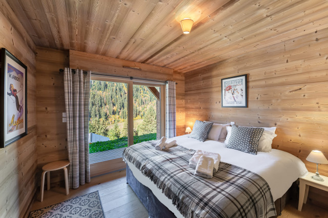 Chalet Etringa, Bedroom twin with balcony, Châtel Family holidays