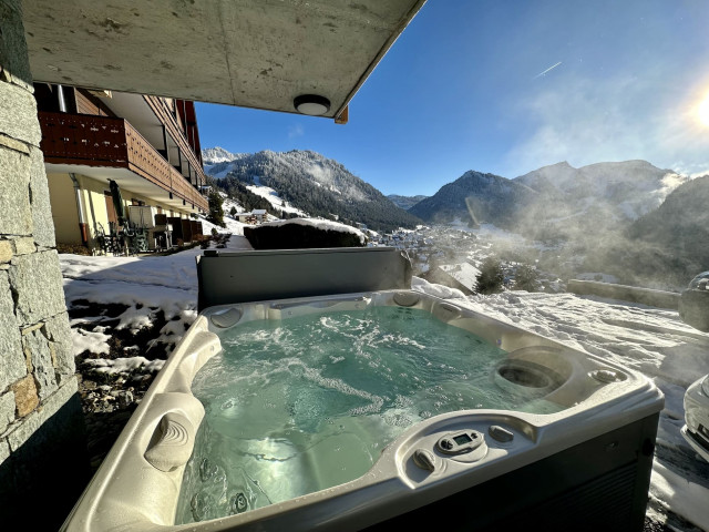 Chalet Juliette, Outdoor Jacuzzi, Châtel French Alps