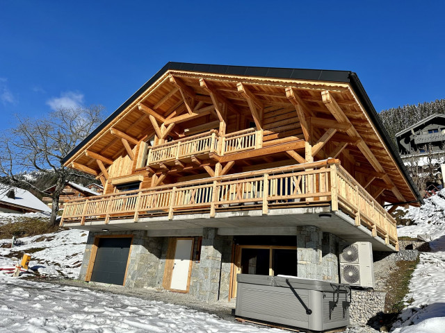 Chalet Juliette, le chalet, Jacuzzi, Châtel neige