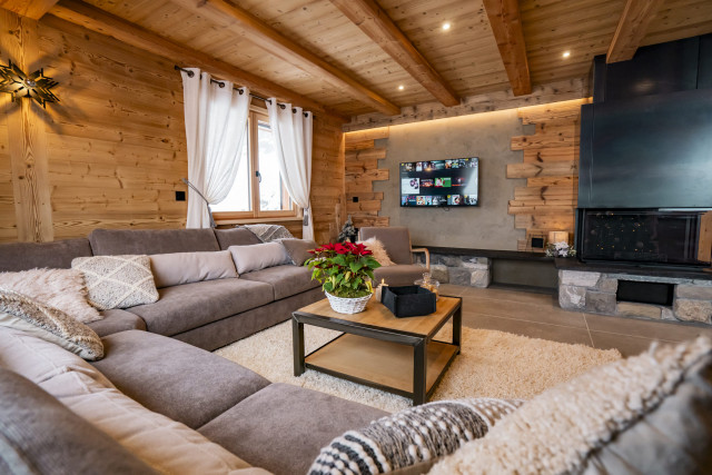 Chalet Juliette, Salon avec cheminée, Châtel Portes du Soleil