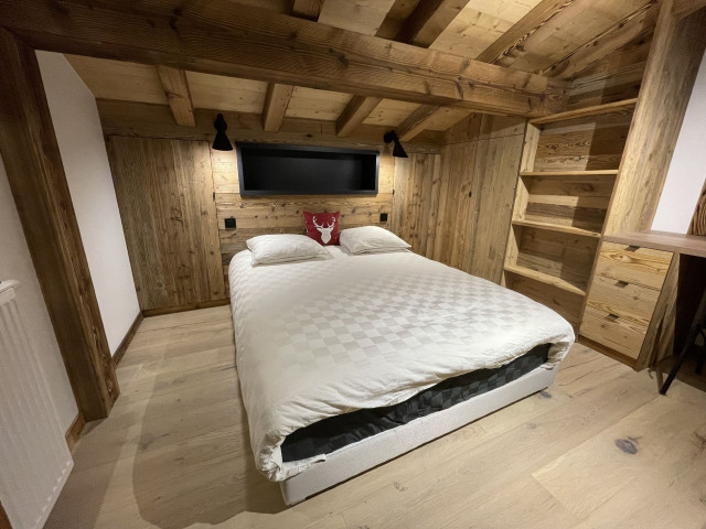 Chalet L'Alpaga, Bedroom with 1 double bed, Châtel Holidays 74390