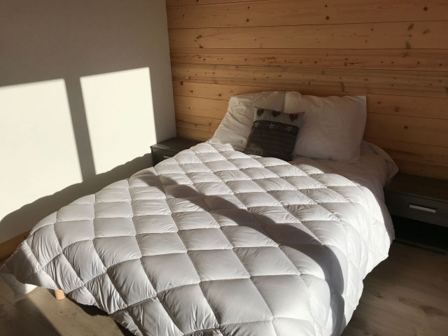 Chalet l'echo du morclan, Chambre lit double Châtel