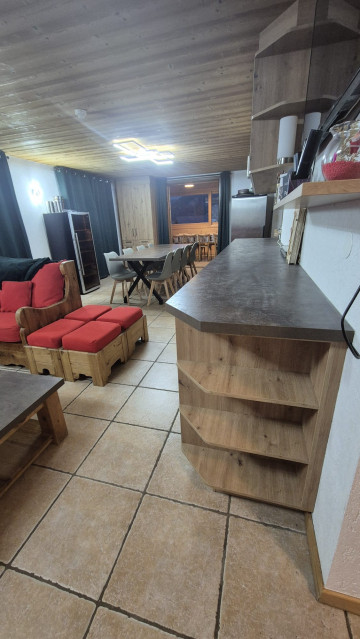 Chalet L'Orée du lac, Living room and kitchen, Chatel, After-skis