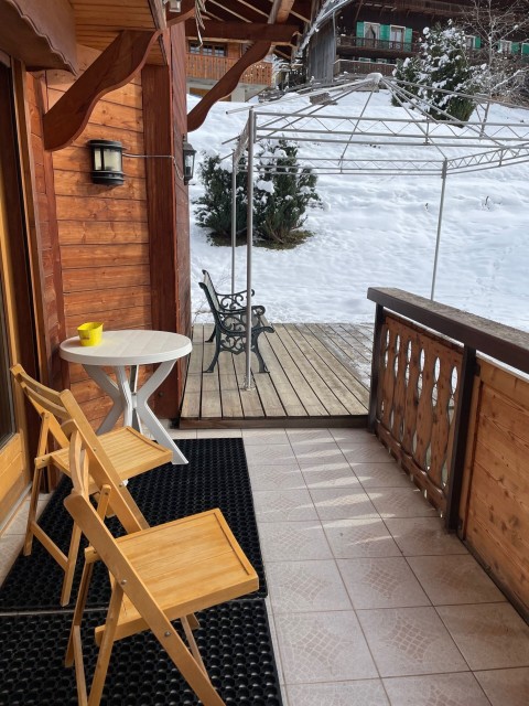 Chalet l'ORME, Châtel, balcon, rez de jardin