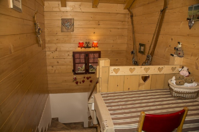 Chalet The Boule de Neige, Corridor, Châtel Ski 74