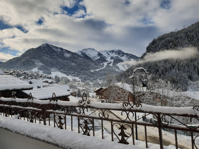Chalet la Calèche, Vue depuis la terrasse, Châtel