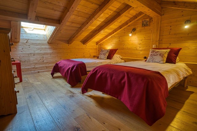 Chalet La Cascade bedroom Châtel village