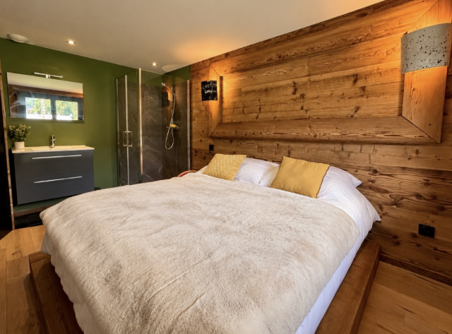 Chalet La Plane, double room with shower, Châtel ski and snow vacation