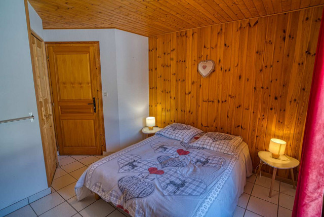 chalet la Savoyarde, Chambre lit double, Châtel 74390