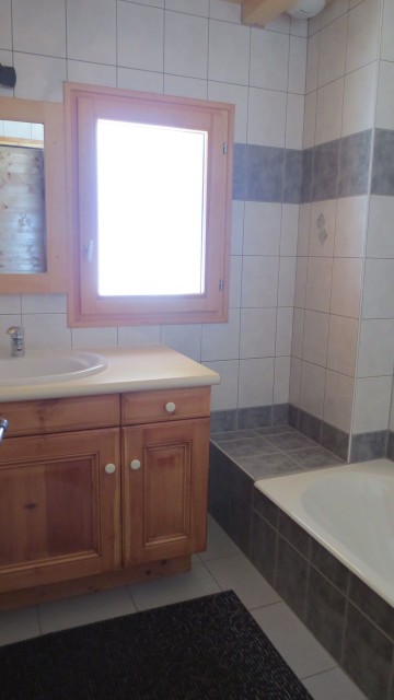 Chalet Le Cerf Chambre Salle de douche Châtel