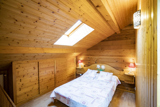 Chalet Le Muverant, Chambre lit double, Châtel Vacances 74