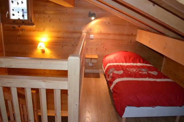 Chalet le ramoneur savoyard, Coin nuit avec 1 lit simple, Châtel 