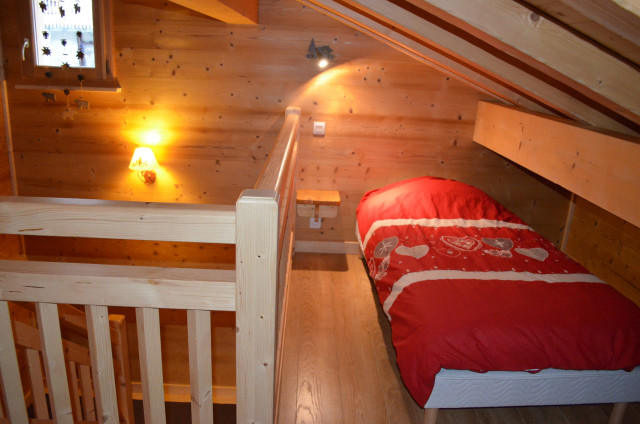 Chalet Le Ramoneur Savoyard, Coin nuit avec 1 lit simple, Châtel Montagne 74