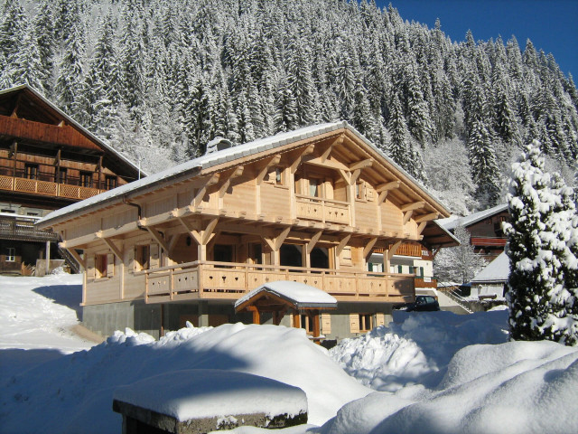 Chalet Le Ramoneur Savoyard, Le chalet en hiver, Châtel Portes du Soleil