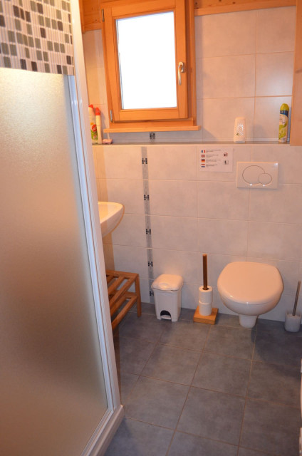 Chalet Le Ramoneur Savoyard, Salle de douche et WC, Châtel Remontée mécanique