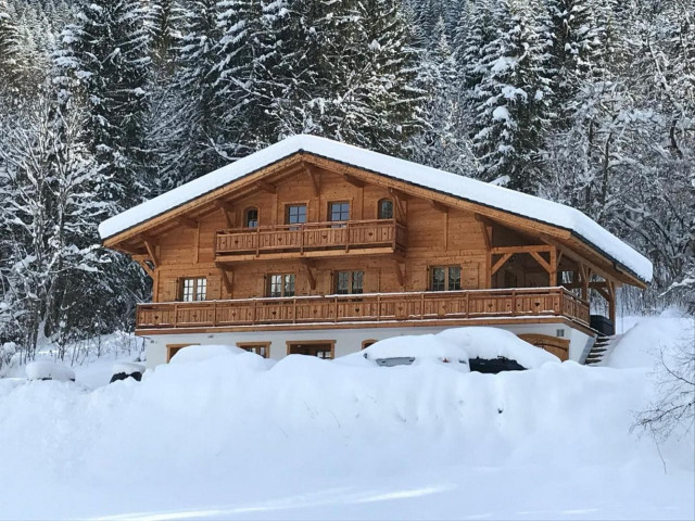 Chalet le Refuge, le chalet en hiver, Châtel