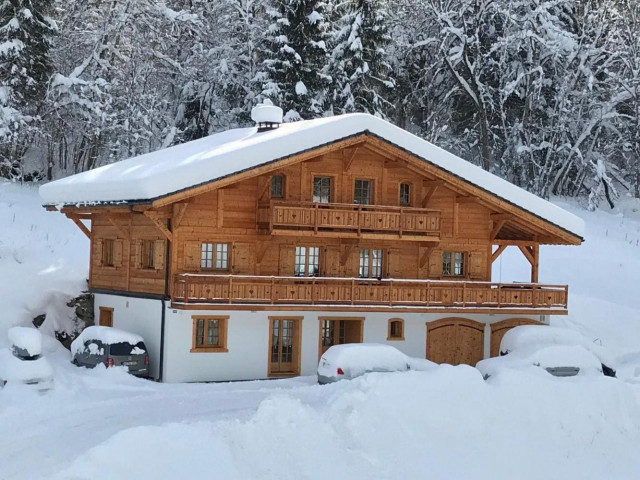 Chalet le Refuge, le chalet en hiver, Châtel Linga