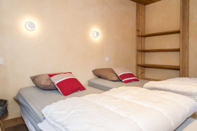 Chalet les Bucherons, Chambre 2 lits simples, Châtel