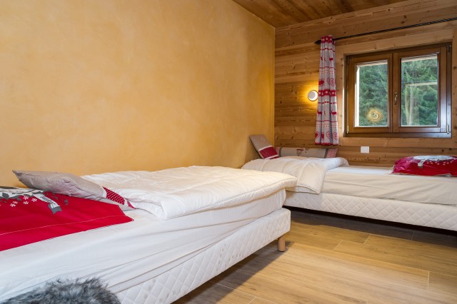 Chalet The Bucherons, Bedroom 2 single bed, Châtel 74