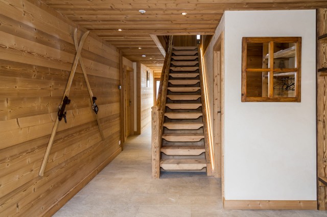 Chalet les Bucherons, Escalier, Châtel