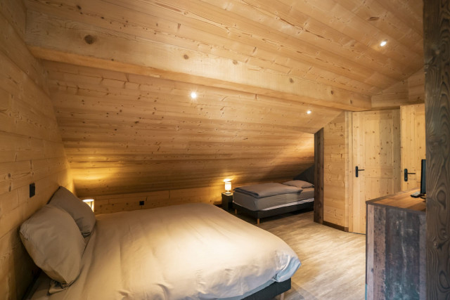 Chalet les Cerfs, Apartment 10 persons, Bedroom 3 single beds, Châtel Linga	