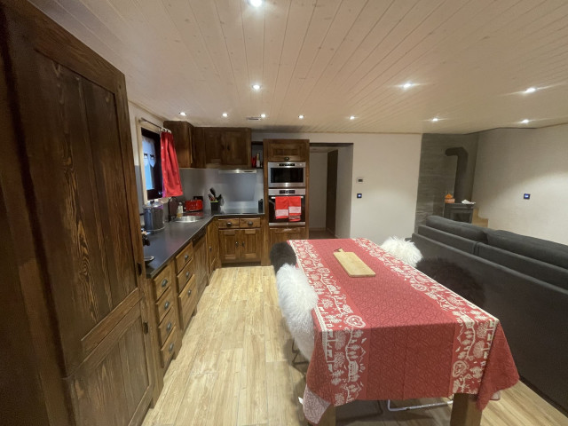 Chalet les cîmes enneigées, 4 personnes, Salle à manger, Châtel Location Ski