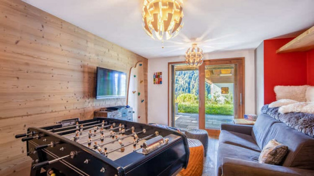 Chalet Les Laurentides, Chatel, Table football, Raclette party