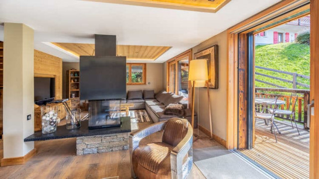 Chalet Les Laurentides, Chatel, Living room with fireplace, Portes du Soleil